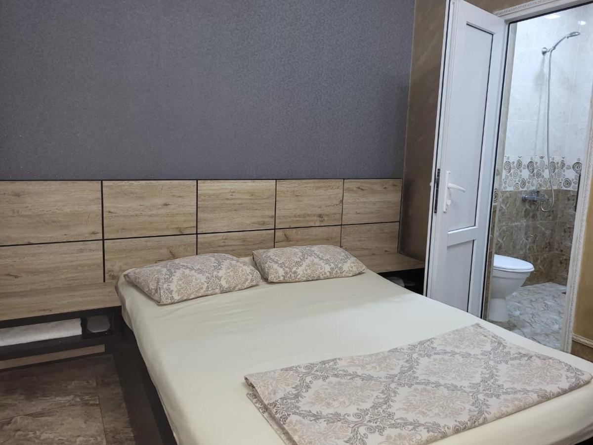 Ralina Restaurant And Hotel Davalinskiy Tsemzavod エクステリア 写真